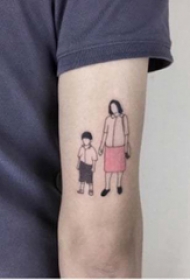 纹身照片 男生手臂上彩色的照片纹身图片