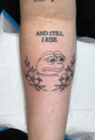 小动物纹身  男生手臂上青蛙和植物纹身图片