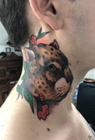 豹子头纹身  男生脖子上彩绘的豹子头纹身图片