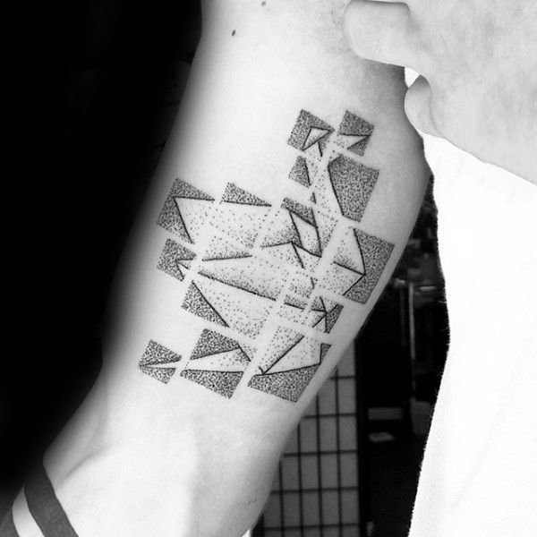 点击大图看下一张：几何元素纹身  折纸风格的几何元素纹身图案