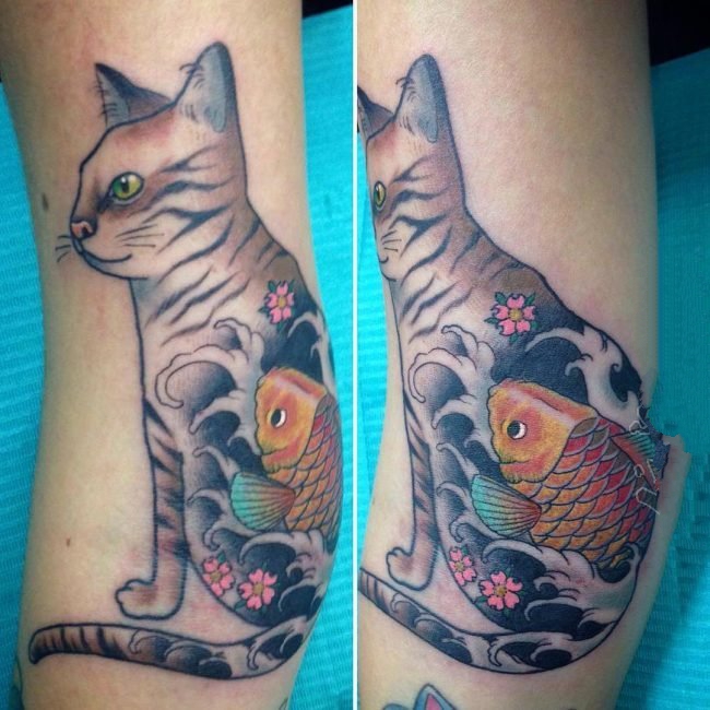 点击大图看下一张：小猫咪纹身  多款设计风格各异的小猫咪纹身图案