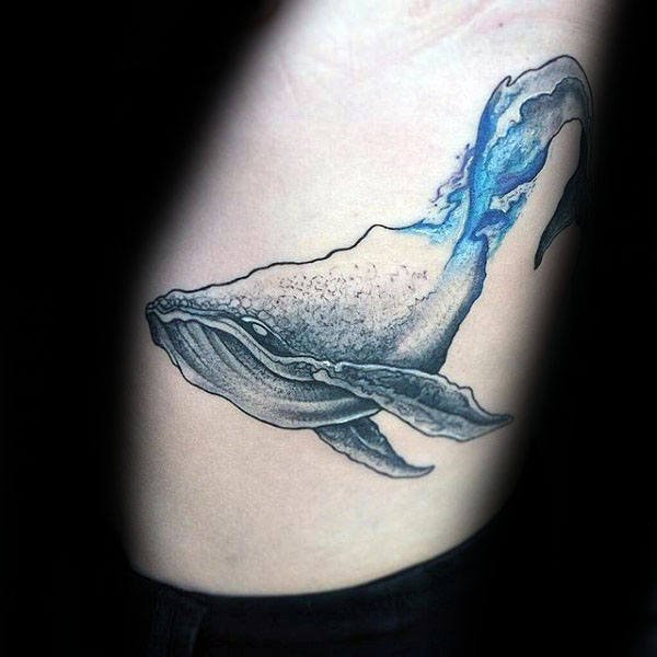 点击大图看下一张：纹身鲸鱼  设计巧妙的鲸鱼纹身图案