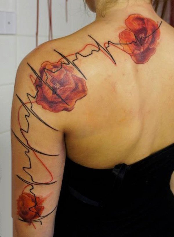 点击大图看下一张：罂粟纹身  唯美却致命的罂粟纹身图案