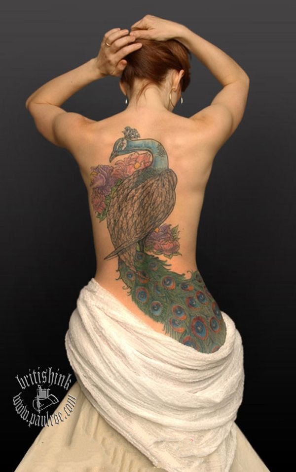 点击大图看下一张：孔雀纹身图片   色彩绚丽的孔雀纹身图案
