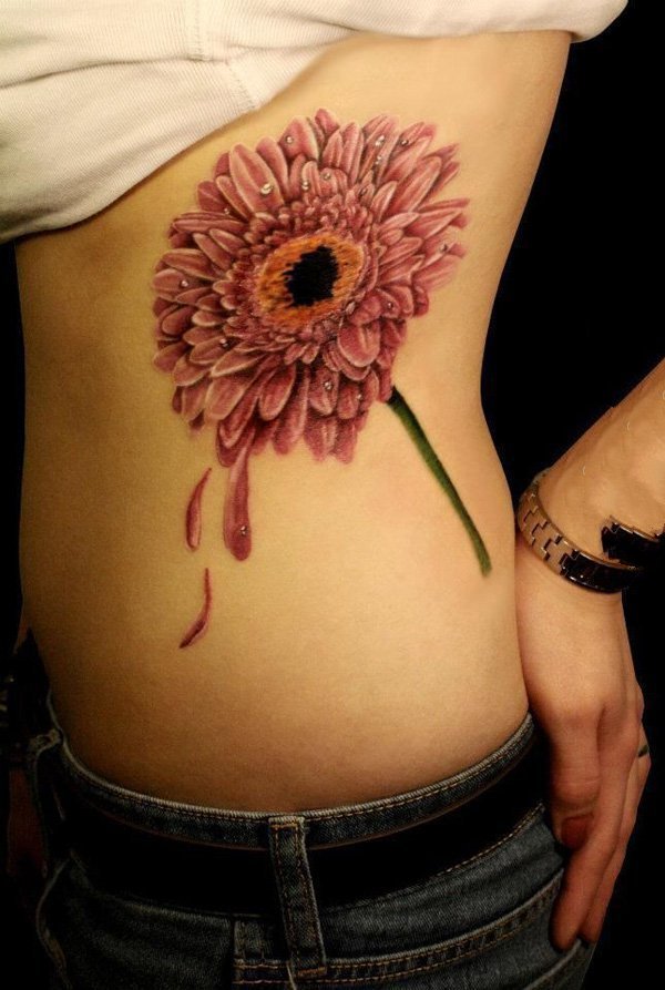 点击大图看下一张：纹身菊花图案    多款怒放的菊花纹身图案