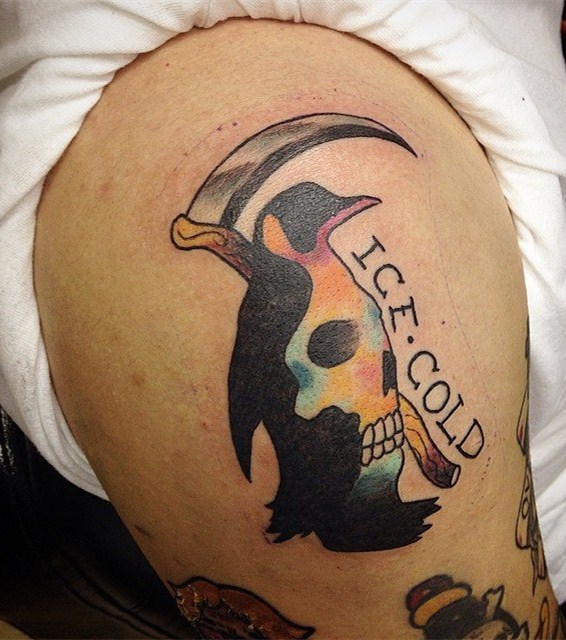 点击大图看下一张：企鹅纹身图   呆萌可爱的企鹅纹身图案
