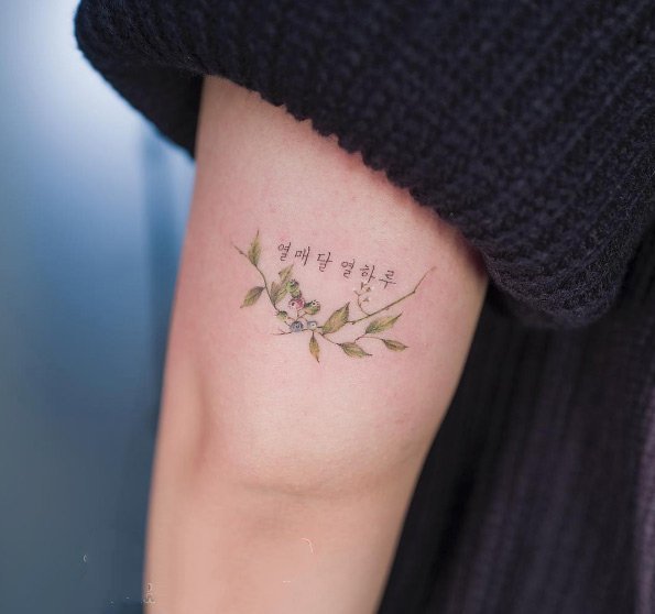 点击大图看下一张：迷你小纹身  清新秀丽的植物纹身图案