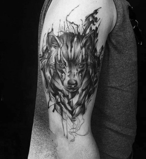 点击大图看下一张：狼的纹身图片   凶残狡狎的狼纹身图案