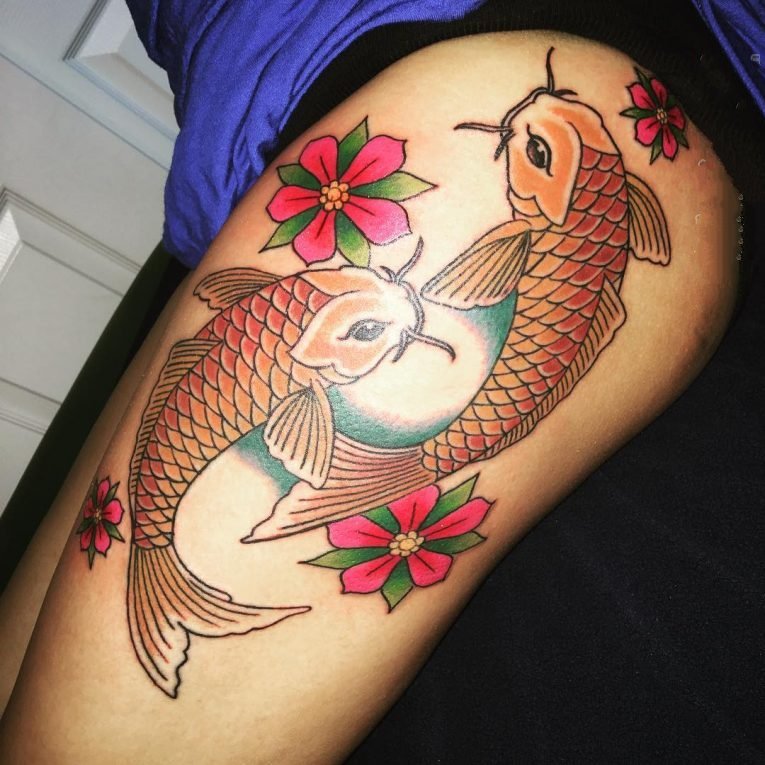 点击大图看下一张：纹身锦鲤图案   灵动的锦鲤纹身图案