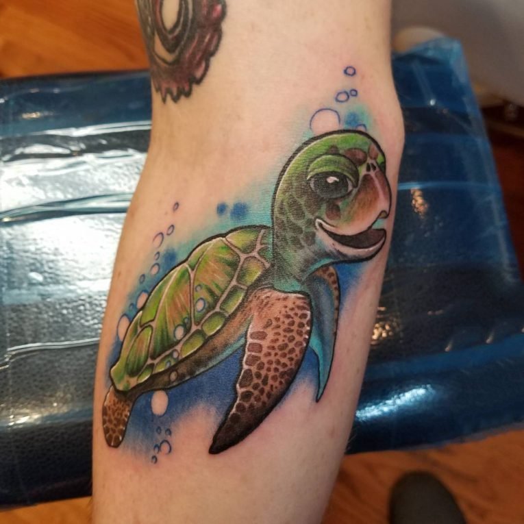 点击大图看下一张：乌龟纹身图案   寿高年长的乌龟纹身图案