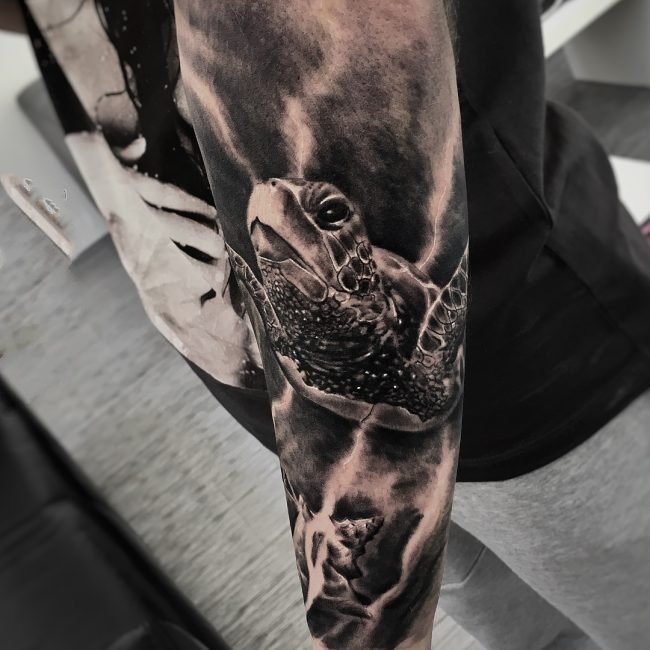点击大图看下一张：乌龟纹身图案   多款时尚的乌龟纹身图案