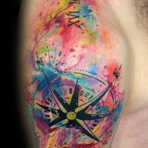点击大图看下一张：纹身指南针  方向明确的指南针纹身图案