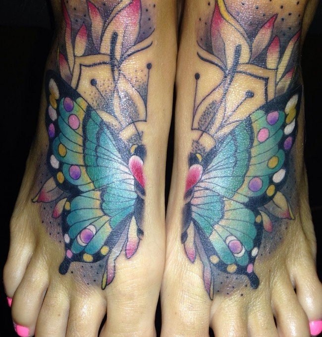 点击大图看下一张：蝴蝶纹身图片    翩翩飞舞的蝴蝶纹身图案