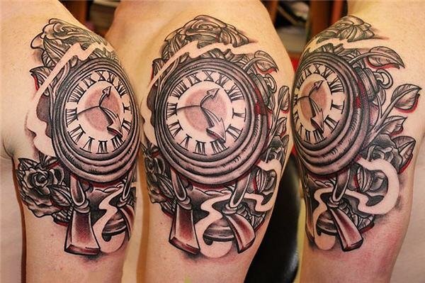 点击大图看下一张：时钟纹身   滴答滴答的时钟纹身图案