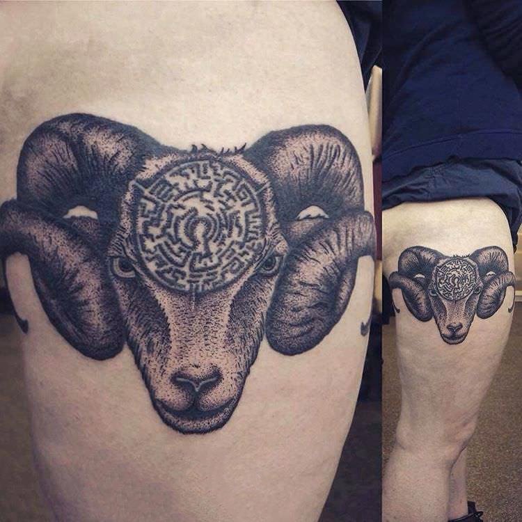 点击大图看下一张：羊的纹身图案   精力旺盛的羊纹身图案