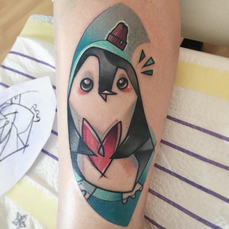 点击大图看下一张：企鹅纹身图   形象呆萌的企鹅纹身图案