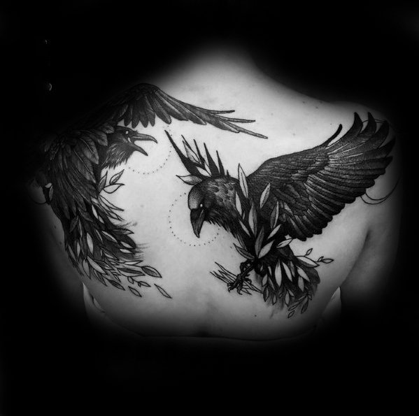 点击大图看下一张：乌鸦纹身图   多款色调阴沉的乌鸦纹身图案