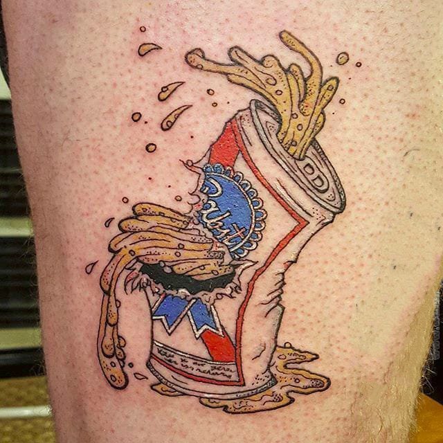 点击大图看下一张：创意情侣纹身  手臂上彩色的啤酒瓶创意情侣纹身图案
