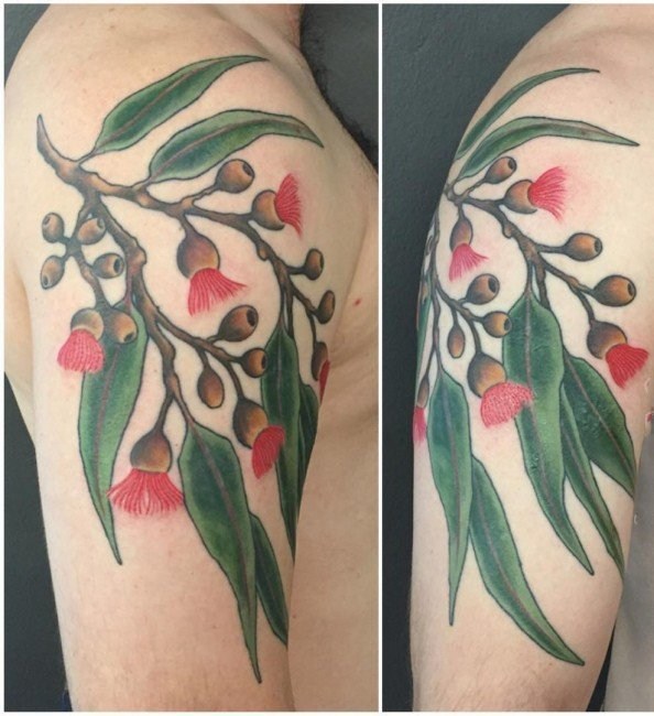 点击大图看下一张：纹身图案花朵   令人心动的花朵纹身图案