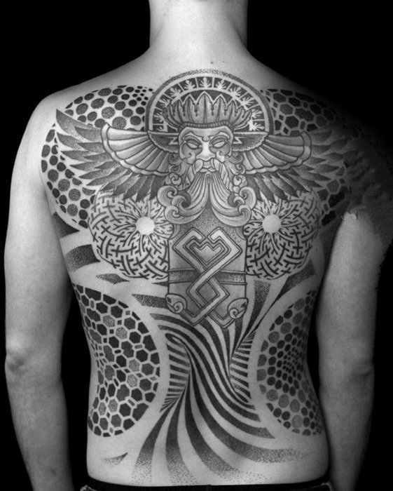 点击大图看下一张：背上的纹身图案   多款个性十足的背上纹身图案