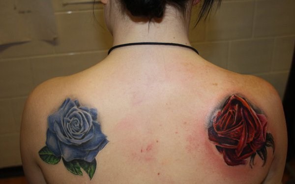 点击大图看下一张：玫瑰纹身图  娇艳欲滴的玫瑰花纹身图案