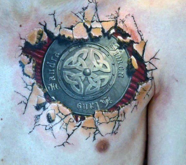 点击大图看下一张：盾牌纹身图案_11张个性的兵器武器盾牌纹身作品图片