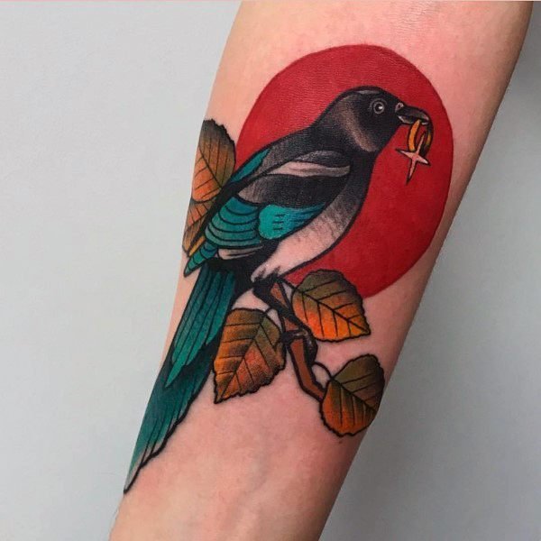 点击大图看下一张：喜鹊纹身作品_10张鸟儿喜鹊纹身图案作品刺青图片