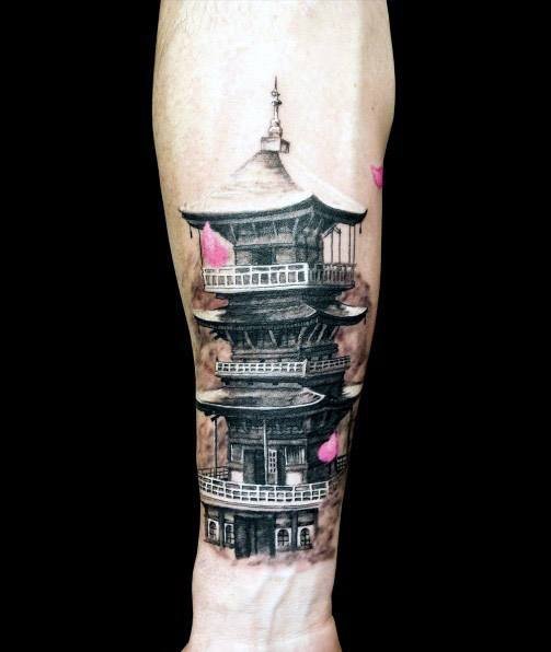 点击大图看下一张：中国风古塔纹身_8张中国风格的古代塔楼建筑纹身图案图片