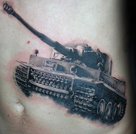 点击大图看下一张：战争主题纹身_10张男性喜欢的坦克等军事战争纹身图案作品