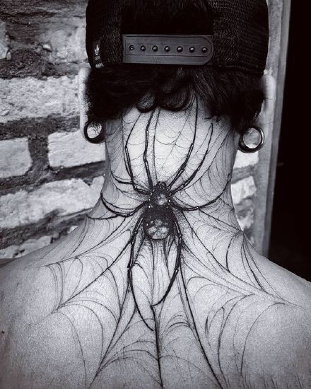 点击大图看下一张：大蜘蛛纹身_一组9张漂亮的蜘蛛纹身图案作品图片