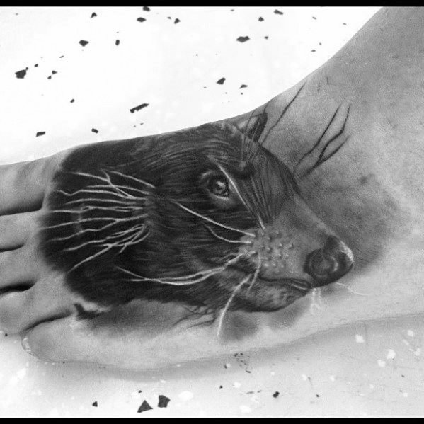 点击大图看下一张：小动物纹身  贪吃好睡的小动物纹身图案
