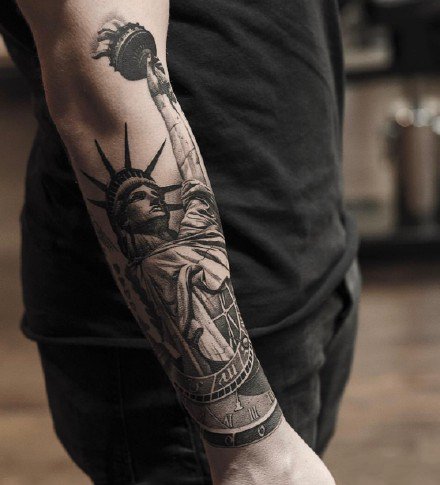 点击大图看下一张：手臂纹身图案-国外大神手臂纹身作品图片