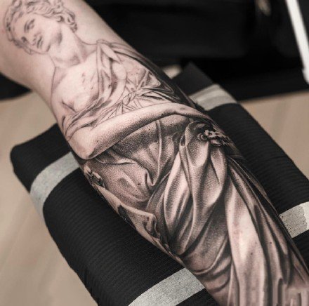 点击大图看下一张：手臂纹身图案-国外大神手臂纹身作品图片