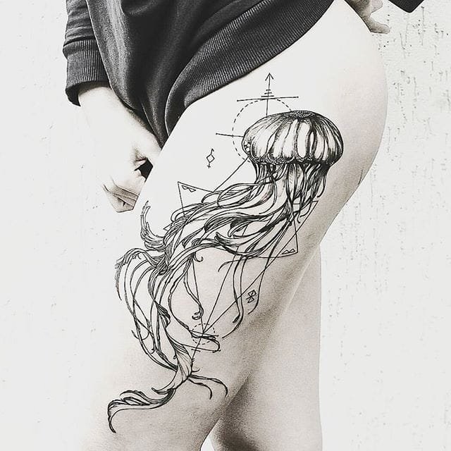 点击大图看下一张：水母纹身图案-柔美文艺的可爱动物水母纹身图案