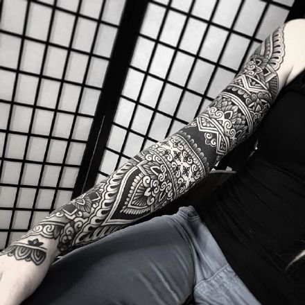 点击大图看下一张：点刺梵花纹身图案--9张超帅气的黑灰梵花点刺纹身图案作品