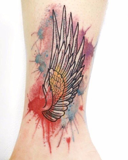 点击大图看下一张：翅膀纹身图--8张水彩色漂亮的翅膀纹身图案