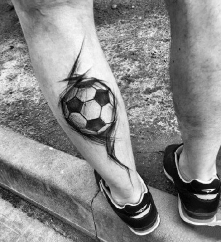 点击大图看下一张：足球纹身--一组和世界杯足球主题相关的纹身作品图片