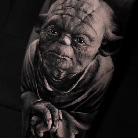 点击大图看下一张：黑灰写实纹身--一组精品国外写实大黑灰人物肖像纹身图案