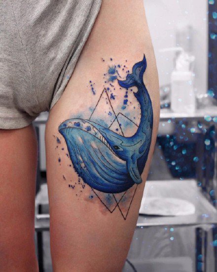 点击大图看下一张：9张漂亮的水彩色鲸鱼纹身图案作品