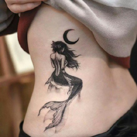 点击大图看下一张:9张漂亮美人鱼的纹身图案作品欣赏