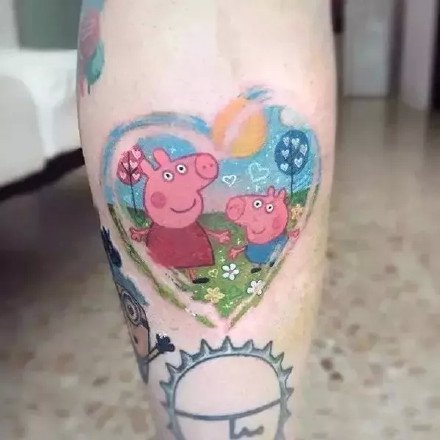 点击大图看下一张：9张社会人专属的彩色可爱小猪佩奇纹身作品图案