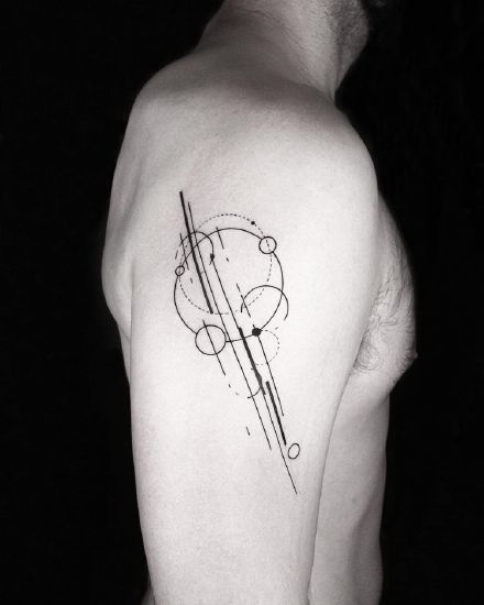 点击大图看下一张：后极简主义纹身艺术家 Okan Uckun 的最新纹身图案作品