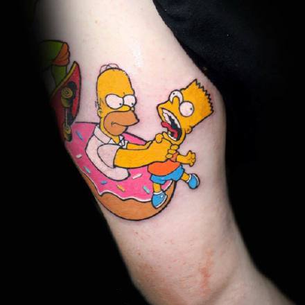 点击大图看下一张：辛普森纹身--卡通动画角色辛普森的黄色纹身图案