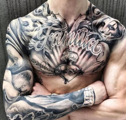 点击大图看下一张：花胸纹身--一组男性霸气的大花胸纹身图案作品欣赏