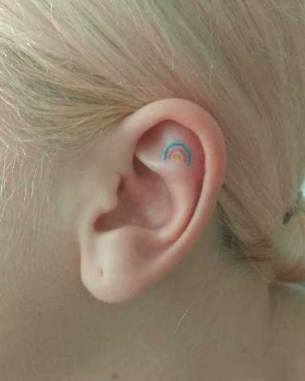 点击大图看下一张：耳朵纹身--9张耳朵周边可以纹的小清新纹身图案