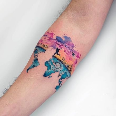 点击大图看下一张：小臂彩色纹身--纹在小手臂上的一组彩色小清新纹身图案