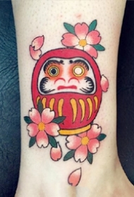 达摩蛋纹身--9张好看的日式樱花达摩蛋的纹身图案
