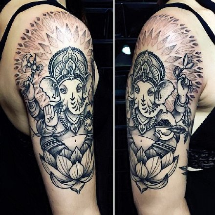 点击大图看下一张：一组肩部上的梵花图腾纹身图案作品
