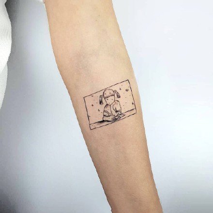 点击大图看下一张：小臂上适合的黑色小清新纹身图案作品9张