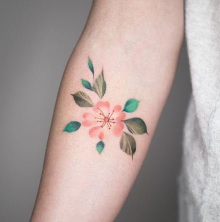点击大图看下一张：清新淡雅的一组花卉小清新纹身图案